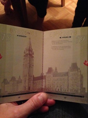 canadian_passport_18.jpg